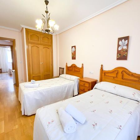 Vivienda Turistica Los Leones Berlanga de Duero Exteriér fotografie