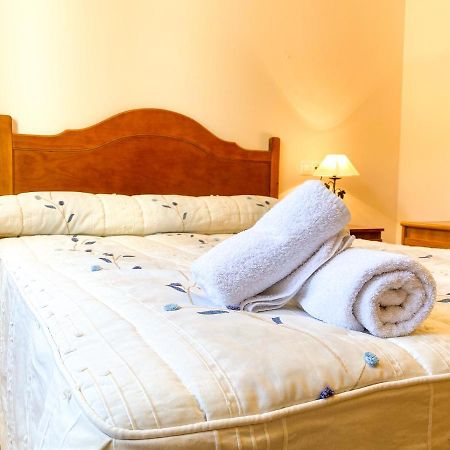 Vivienda Turistica Los Leones Berlanga de Duero Exteriér fotografie