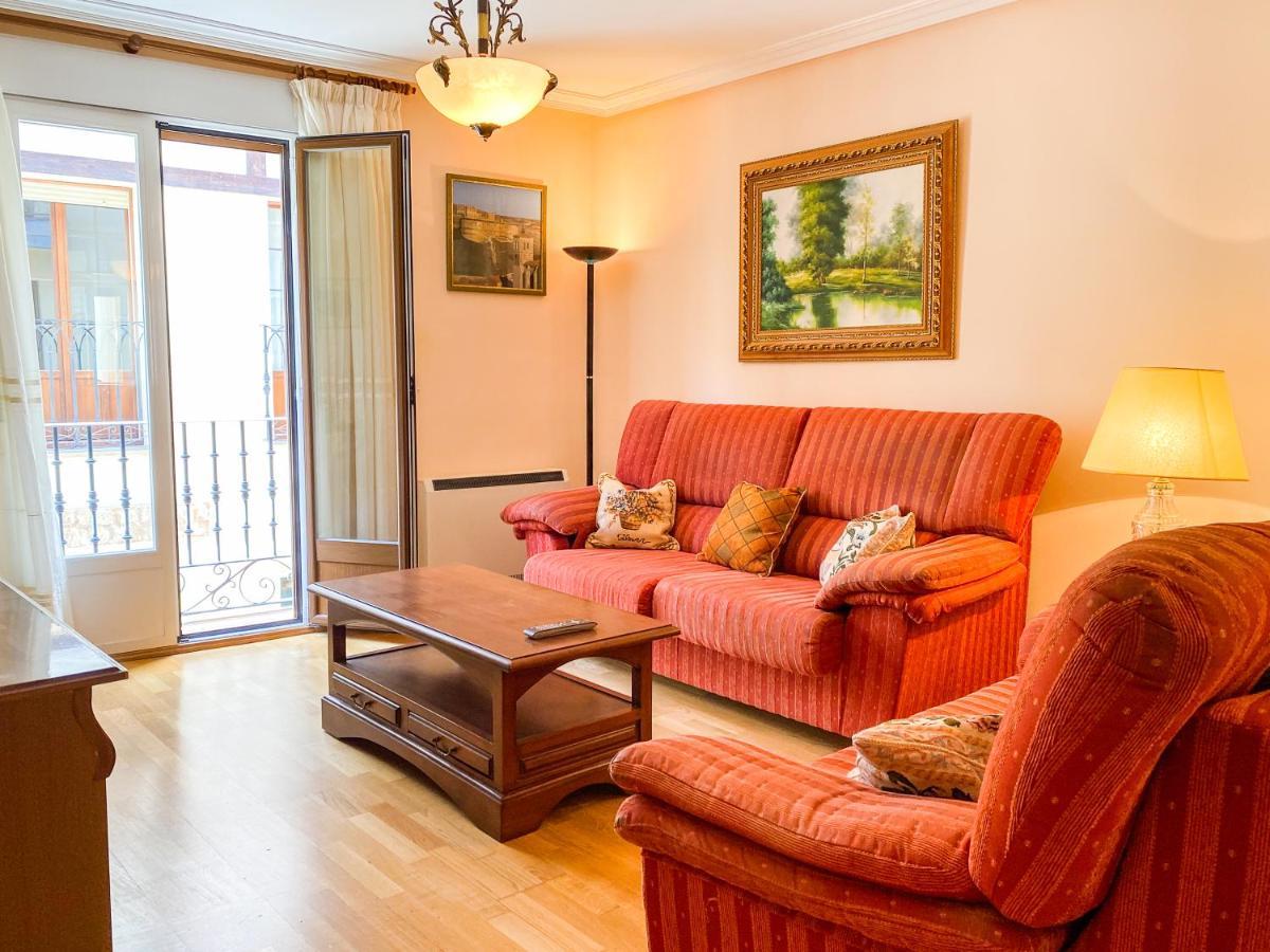 Vivienda Turistica Los Leones Berlanga de Duero Exteriér fotografie