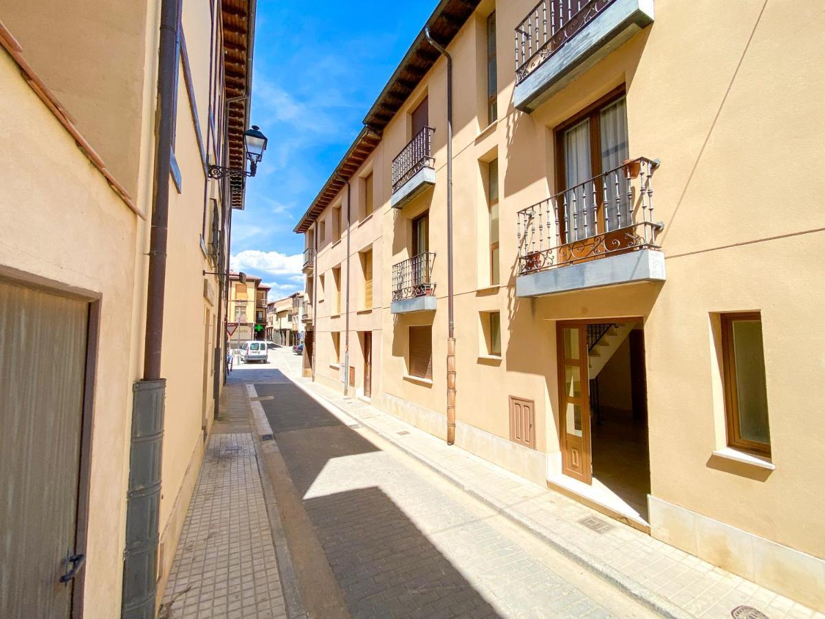 Vivienda Turistica Los Leones Berlanga de Duero Exteriér fotografie