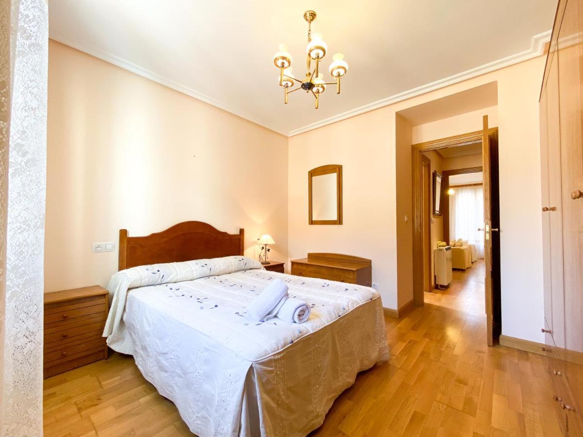 Vivienda Turistica Los Leones Berlanga de Duero Exteriér fotografie