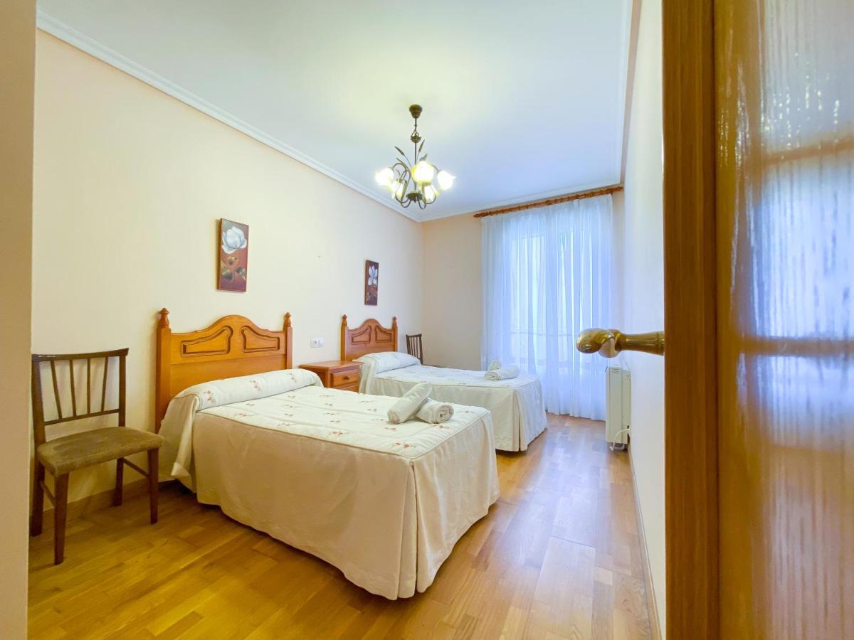 Vivienda Turistica Los Leones Berlanga de Duero Exteriér fotografie