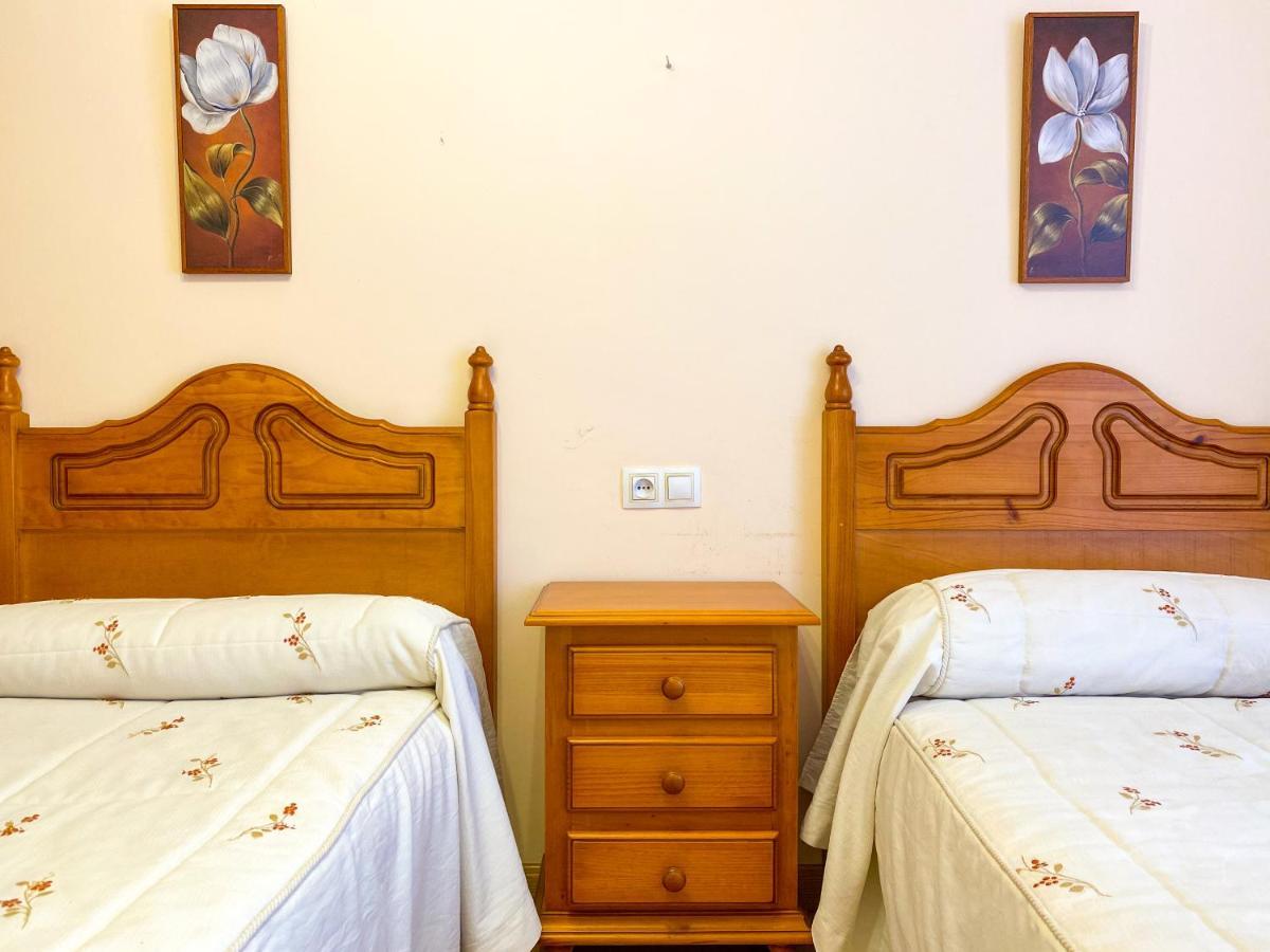 Vivienda Turistica Los Leones Berlanga de Duero Exteriér fotografie