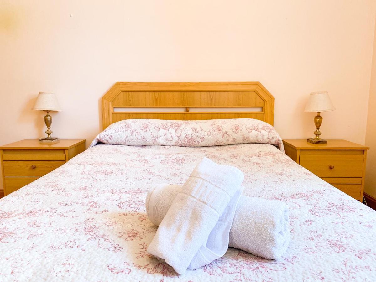 Vivienda Turistica Los Leones Berlanga de Duero Exteriér fotografie