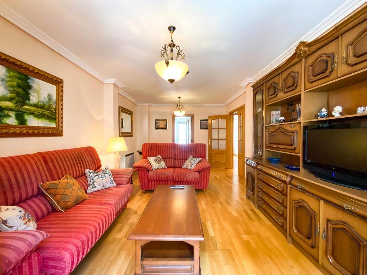 Vivienda Turistica Los Leones Berlanga de Duero Exteriér fotografie