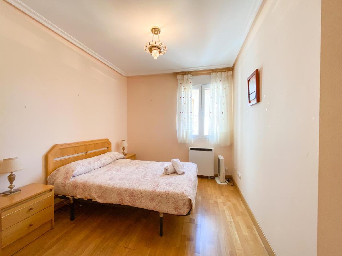 Vivienda Turistica Los Leones Berlanga de Duero Exteriér fotografie