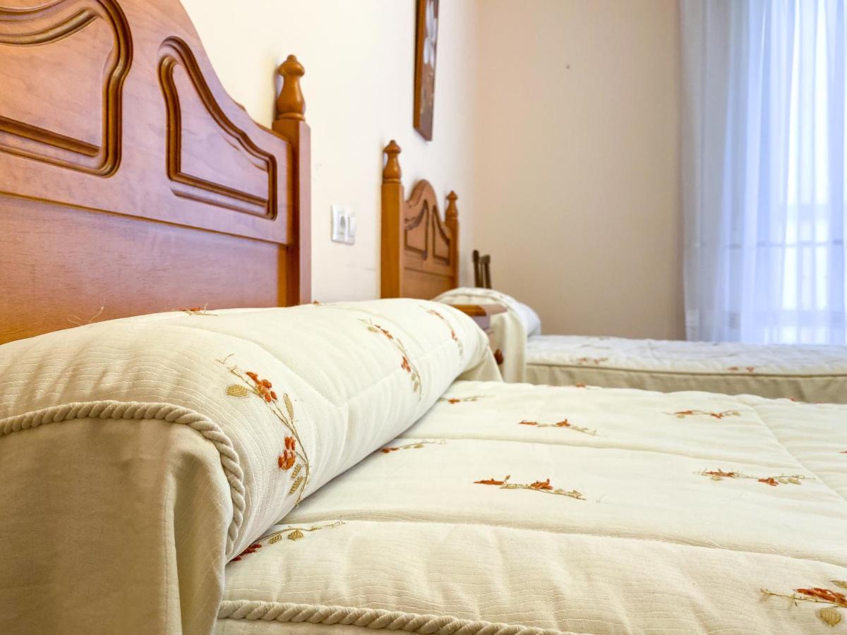 Vivienda Turistica Los Leones Berlanga de Duero Exteriér fotografie