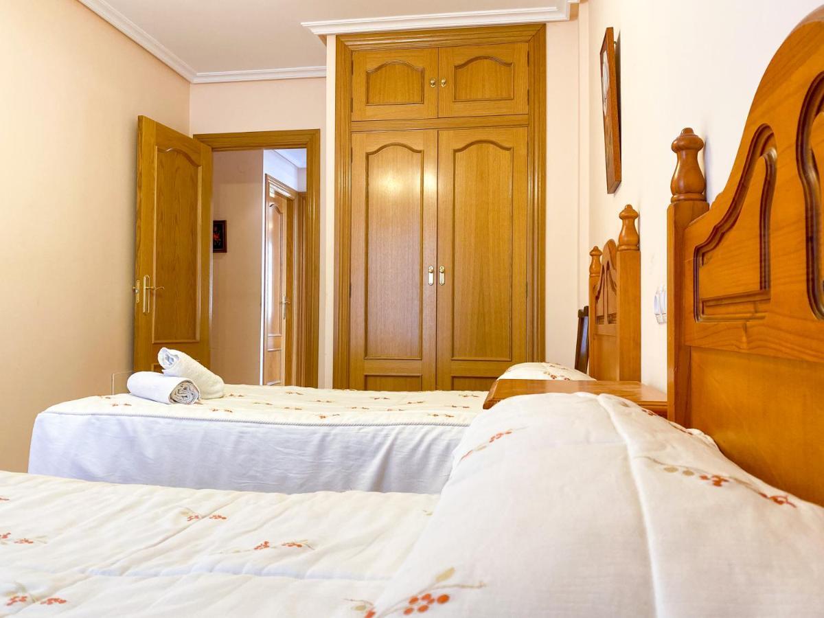 Vivienda Turistica Los Leones Berlanga de Duero Exteriér fotografie